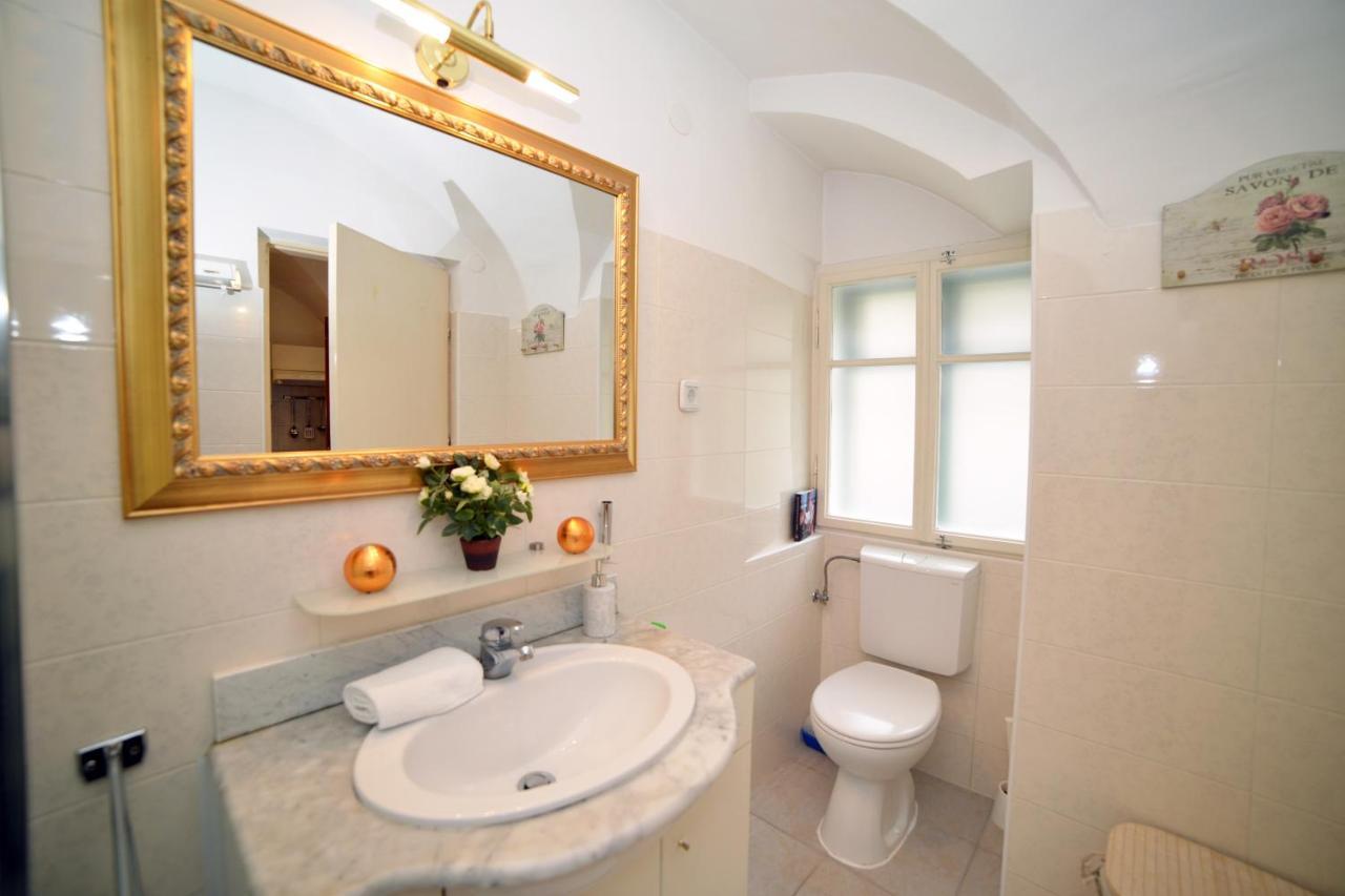 Baroque Apartment Загреб Екстериор снимка