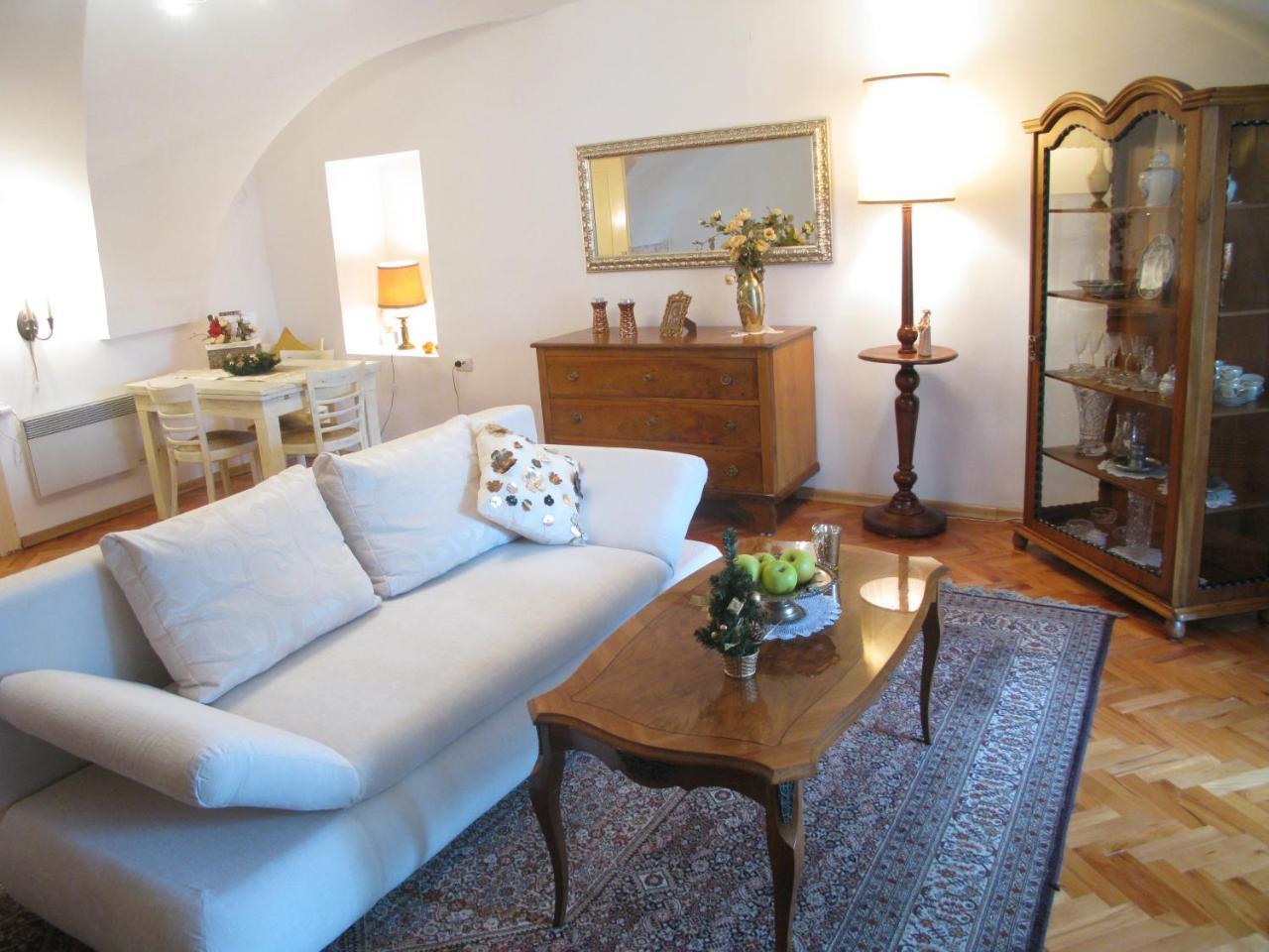 Baroque Apartment Загреб Екстериор снимка
